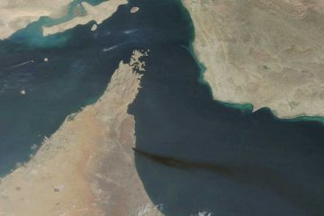 حريق في منطقة الفجيرة للصناعات البترولية جراء استهداف بطائرات مسيرة.. بلا إصابات