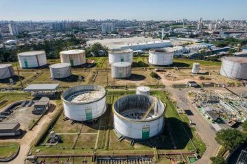 صدمة الأسعار نعمة لأسهم النفط.. ونقمة للطاقة المتجددة صدمة الأسعار نعمة لأسهم النفط.. ونقمة للطاقة المتجددة