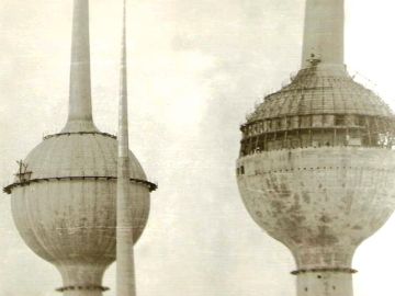 النصب التذكارية في الكويت بساطة ابتذال ... قرش رصاص وخردة!