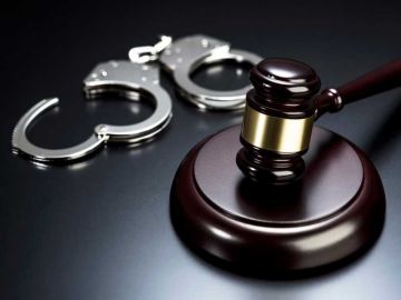  العدل : إيقاف أوامر الضبط والإحضار مؤقتا في ظل الأوضاع الراهنة