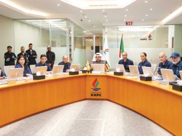 العدوان الآثم يطول مصفاتي ميناءي عبدالله والأحمدي