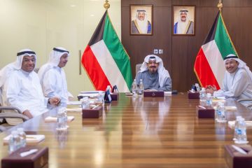 رئيس الوزراء يترأس اجتماعا لبحث خطط تعزيز المخزون الاستراتيجي