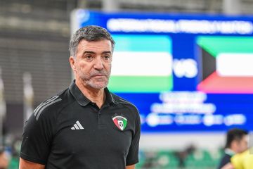 سوزا يجهز برنامجاً متكاملاً للأزرق