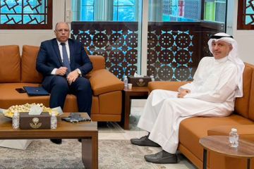وزير التجارة يبحث مع السفير المصري تعزيز التعاون الاقتصادي والصناعي والاستثماري