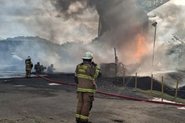 انفجار شاحنة تحمل وقودا قرب جسر يعبر قناة بنما.. ووفاة شخص