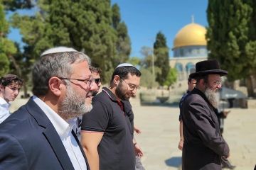 بن غفير يقتحم الأقصى وسط حماية مشددة