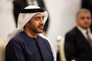 عبدالله بن زايد يدين مخططات إرهابية تستهدف المساس بأمن الكويت عبدالله بن زايد يدين مخططات إرهابية تستهدف المساس بأمن الكويت
