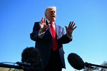 ترامب: الصين ستواجه مشاكل كبيرة إذا صدرت أسلحة إلى إيران