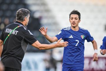 سوزا يقترب من حسم قائمة الأزرق في معسكر تايلند