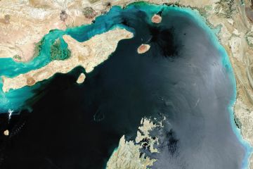 ترامب: بدأنا الآن عملية تطهير مضيق هرمز