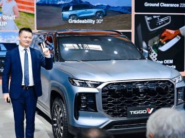 شيري تتصدر المشهد في معرض بكين للسيارات وتكشف عن TIGGO V