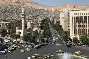 التلفزيون السوري: الانفجارات التي سمعت في دمشق ناتجة عن اعتراض دفاعات جوية إسرائيلية لصواريخ إيرانية التلفزيون السوري: الانفجارات التي سمعت في دمشق ناتجة عن اعتراض دفاعات جوية إسرائيلية لصواريخ إيرانية