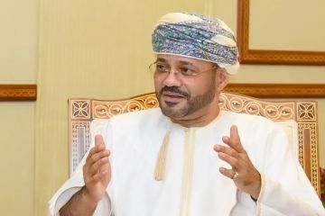 وزير الخارجية العماني يدعو لتمديد وقف إطلاق النار بين أميركا وإيران