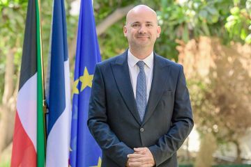 السفير الفرنسي: فتح هرمز بالقوة ليس خيارا واقعيا