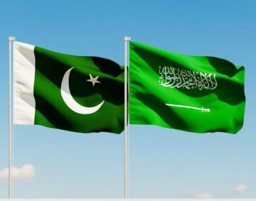 السعودية تقدم وديعة 3 مليارات دولار للمركزي الباكستاني وتمدد أخرى