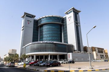 عين القوى العاملة على الالتزام بأجور العمالة