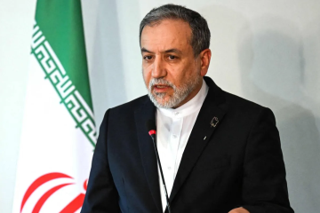 عراقجي: قواتنا المسلحة ستوقف عملياتها الدفاعية لمدة اسبوعين عراقجي: قواتنا المسلحة ستوقف عملياتها الدفاعية لمدة اسبوعين