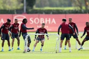 أرسنال لاستعادة الصدارة مؤقتا