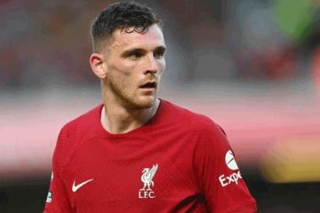 ليفربول يعلن رحيل روبرتسون بنهاية الموسم