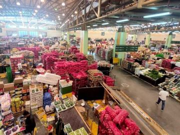 تقرير إخباري: 5 مسارات لتعزيز الأمن الغذائي منذ بدء العدوان