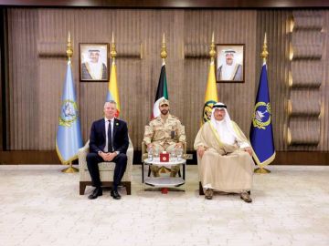  الدفاع : تطوير التعاون العسكري مع بريطانيا