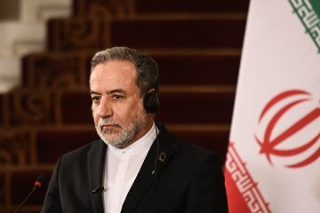 زيارة مرتقبة لوزير الخارجية الإيراني إلى إسلام آباد مساء اليوم