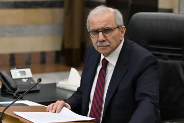 لبنان يعلن الخميس يوم حداد وطني وإقفال الإدارات حدادا على ضحايا الغارات الإسرائيلية لبنان يعلن الخميس يوم حداد وطني وإقفال الإدارات حدادا على ضحايا الغارات الإسرائيلية