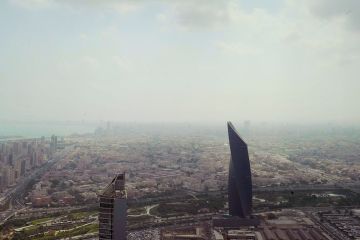 طقس غائم وفرص للأمطار بعطلة الأسبوع