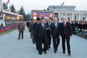 كيم يؤكد دعم كوريا الشمالية لروسيا ويشيد بـ نضالها المقدس 