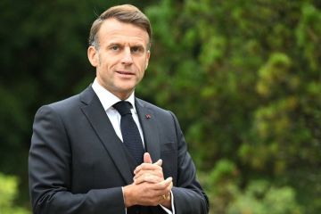 ماكرون يؤكد لترامب وبيزشكيان: وقف إطلاق النار يجب أن يشمل لبنان ليكون مستداما ماكرون يؤكد لترامب وبيزشكيان: وقف إطلاق النار يجب أن يشمل لبنان ليكون مستداما