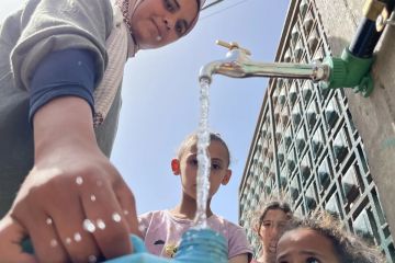  أطباء بلا حدود : الاحتلال الاسرائيلي يستخدم المياه كسلاح ضد الفلسطينيين في غزة