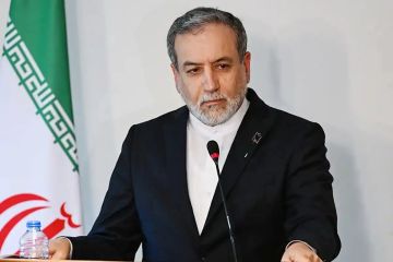 عراقجي يعود إلى إسلام آباد قبل رحلته إلى روسيا