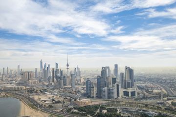 فرصة لأمطار متفرقة غدا.. وطقس حار في عطلة نهاية الأسبوع