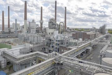 الحرب تعمق أزمة الكيماويات في ألمانيا