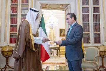 رسالة خطية من سمو الأمير إلى ملك إسبانيا رسالة خطية من سمو الأمير إلى ملك إسبانيا