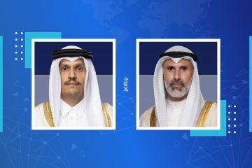 وزير الخارجية ناقش مع رئيس الوزراء القطري تطورات الأحداث في المنطقة وزير الخارجية ناقش مع رئيس الوزراء القطري تطورات الأحداث في المنطقة