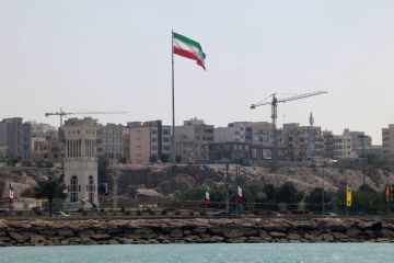 تفعيل الدفاعات الجوية في جزيرة قشم الإيرانية تفعيل الدفاعات الجوية في جزيرة قشم الإيرانية