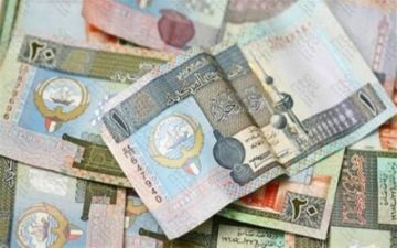 الدينار الكويتي ينخفض أمام 4 عملات أجنبية الدينار الكويتي ينخفض أمام 4 عملات أجنبية