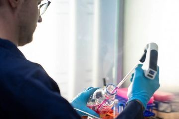 دراسة..علاج خلوي يمكنه السيطرة على فيروس نقص المناعة البشرية