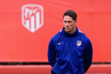 سيميوني يشيد بتوريس بعد تألق شباب أتلتيكو مدريد أمام فالنسيا