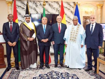 عمادة السلك الدبلوماسي كرمت 4 سفراء عمادة السلك الدبلوماسي كرمت 4 سفراء