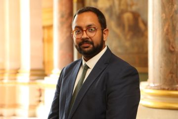 سفير المملكة المتحدة لدى قطر اتفاقية التجارة الحرة بين بريطانيا ومجلس التعاون ترسخ لشراكة طويلة الأمد سفير المملكة المتحدة لدى قطر اتفاقية التجارة الحرة بين بريطانيا ومجلس التعاون ترسخ لشراكة طويلة الأمد