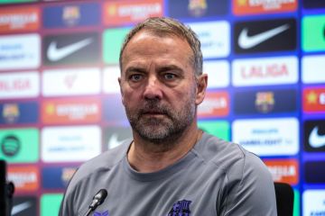 وفاة والد مدرب برشلونة قبل ساعات من الكلاسيكو