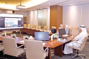 التربية تدرس عرضا لنظام آلي لمراقبة الاختبارات الإلكترونية التربية تدرس عرضا لنظام آلي لمراقبة الاختبارات الإلكترونية