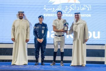 الفارس علي الخرافي يتوج بلقب دوري الفروسية الكويتي للمرة الخامسة تواليا الفارس علي الخرافي يتوج بلقب دوري الفروسية الكويتي للمرة الخامسة تواليا