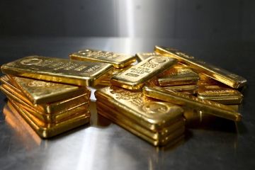 الذهب يتراجع وسط تطورات الحرب الذهب يتراجع وسط تطورات الحرب