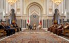 العاهل العماني والرئيس المصري يبحثان القضايا الإقليمية وتداعياتها السياسية والاقتصادية والأمنية