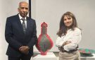 محمد عبدالكريم يمزج بين التقليدي والمعاصر في معرض نبض الطين 