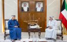 وزير الخارجية يتلقى رسالة خطية من نائب رئيس الوزراء وزير الخارجية الإماراتي