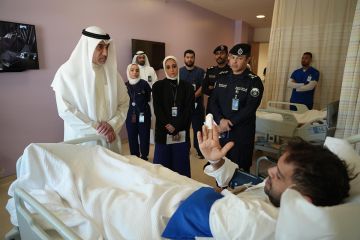 النائب الأول زار مصابي الاعتداء الإيراني على مطار الكويت: الدعم والرعاية اللازمة